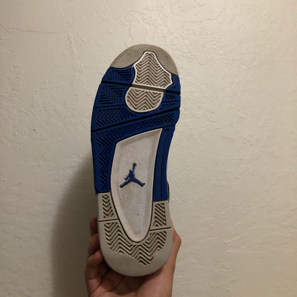 Jordan 4